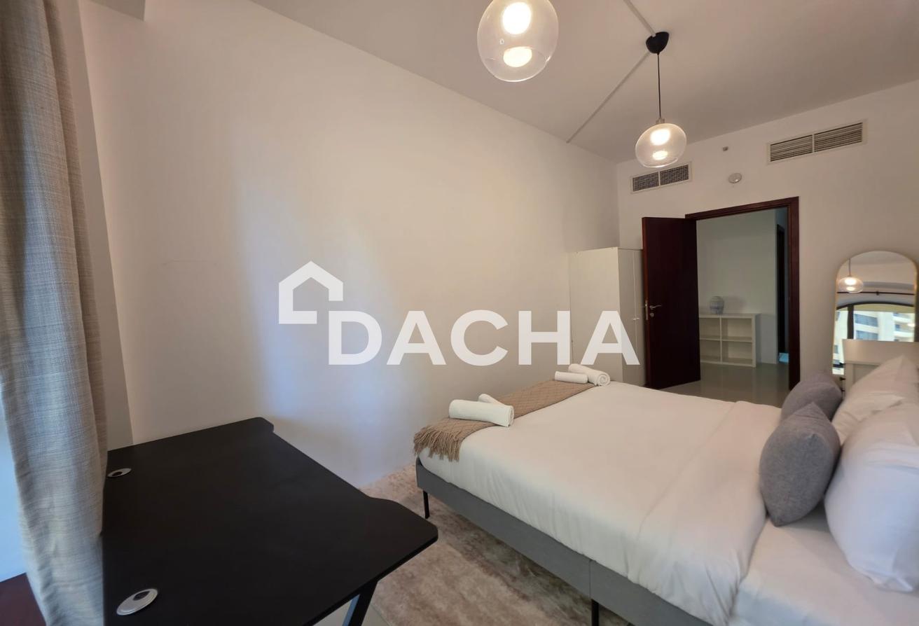 Low Floor | Upgraded | Fully Furnished | Vacant photo 6