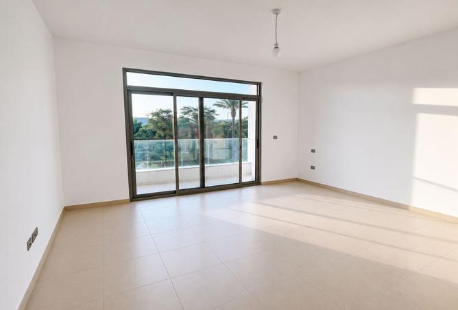 121106987 - Property Image 2