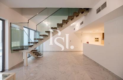 Apartment - 4 Bedrooms - 5 Bathrooms for sale in Oasis Residences - Masdar City - Abu Dhabi