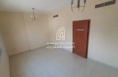 شقة - غرفة نوم - 2 حمامات للايجار في مبنى القاسمية 13 - الند - القاسمية - الشارقة