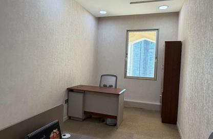 Business Centre - Studio - 4 Bathrooms for rent in Sheikh Rashid Tower - World Trade Center - Dubai