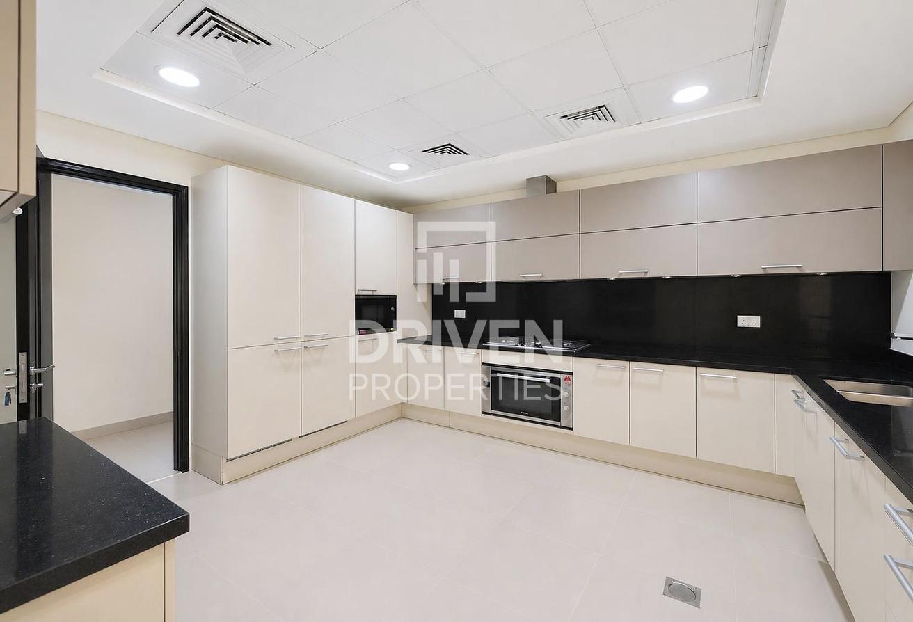 Vastu | Well Maintained | Spacious Layout photo 19
