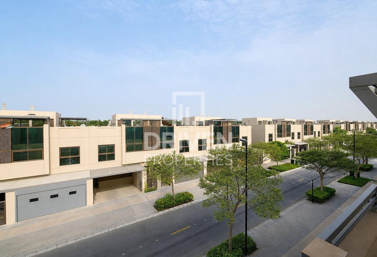 Vastu | Well Maintained | Spacious Layout photo 25