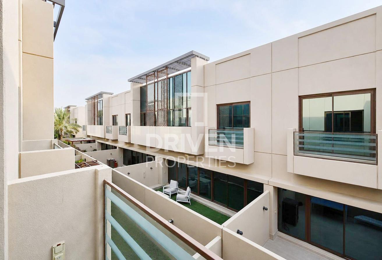 Vastu | Well Maintained | Spacious Layout photo 28