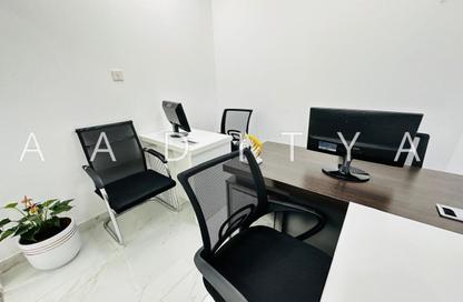 Office Space - Studio - 1 for rent in Reem Residency - Al Karama - Dubai
