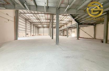 Warehouse - Studio - 2 Bathrooms for rent in Dubai Investment Park 1 (DIP 1) - Dubai Investment Park (DIP) - Dubai