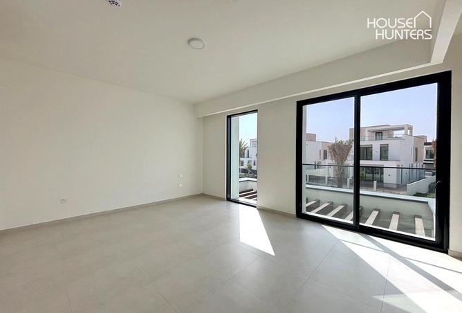 128360010 - Property Image 3