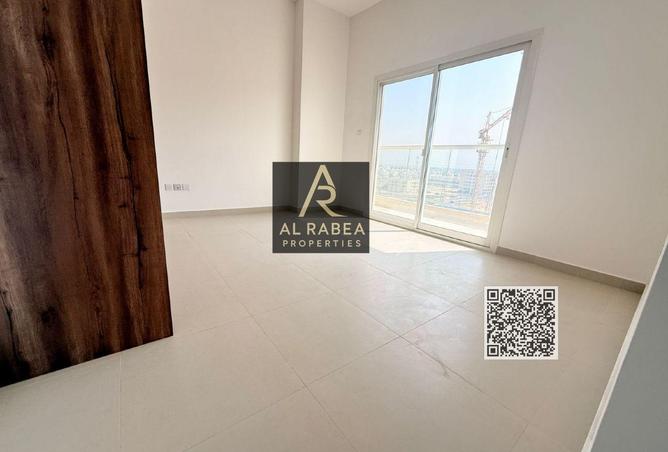 58205201 - Property Image 3