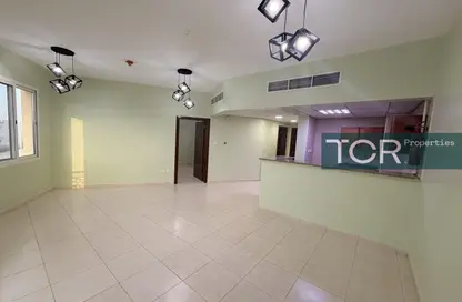 Apartment - 1 Bedroom - 2 Bathrooms for rent in Building IC1-EMR-11 - Emirates Cluster - International City - Dubai Apartment - 1 Bedroom - 2 Bathrooms for rent in Building IC1-EMR-11 - Emirates Cluster - International City - Dubai
