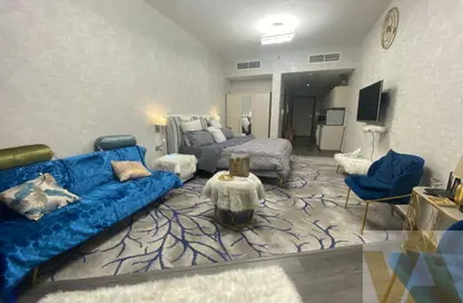 Apartment - Studio - 1 Bathroom for rent in Millennium Binghatti Residences - Business Bay - Dubai