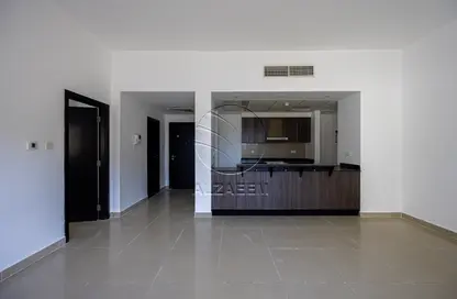 Apartment - 1 Bedroom - 1 Bathroom for rent in Tower 27 - Al Reef Downtown - Al Reef - Abu Dhabi Apartment - 1 Bedroom - 1 Bathroom for rent in Tower 27 - Al Reef Downtown - Al Reef - Abu Dhabi