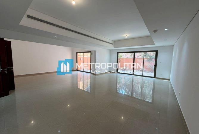 94022124 - Property Image 2