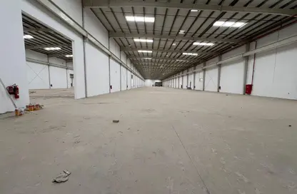 مستودع - استوديو - 6 حمامات للايجار في الصجعة الصناعية - الصجعة - الشارقة