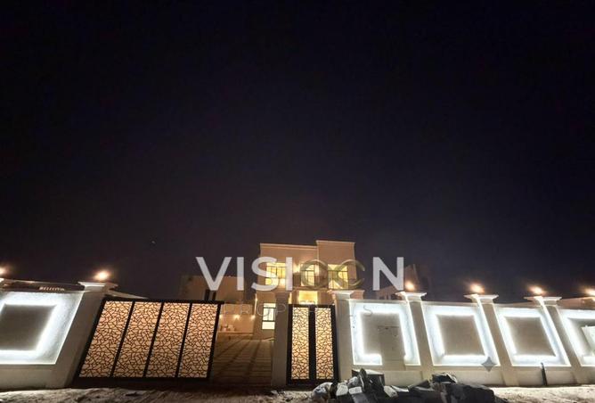 Elagant 5BR Villa l Specieus |Prime Location photo 2