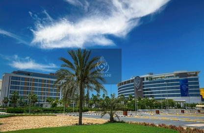 Apartment - 3 - 4 for sale in Waters Edge - Yas Island - Abu Dhabi Apartment - 3 - 4 for sale in Waters Edge - Yas Island - Abu Dhabi