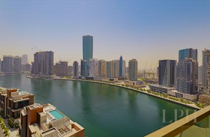 Apartment - 3 Bedrooms - 5 Bathrooms for rent in Jumeirah Living Business Bay - Peninsula - Business Bay - Dubai