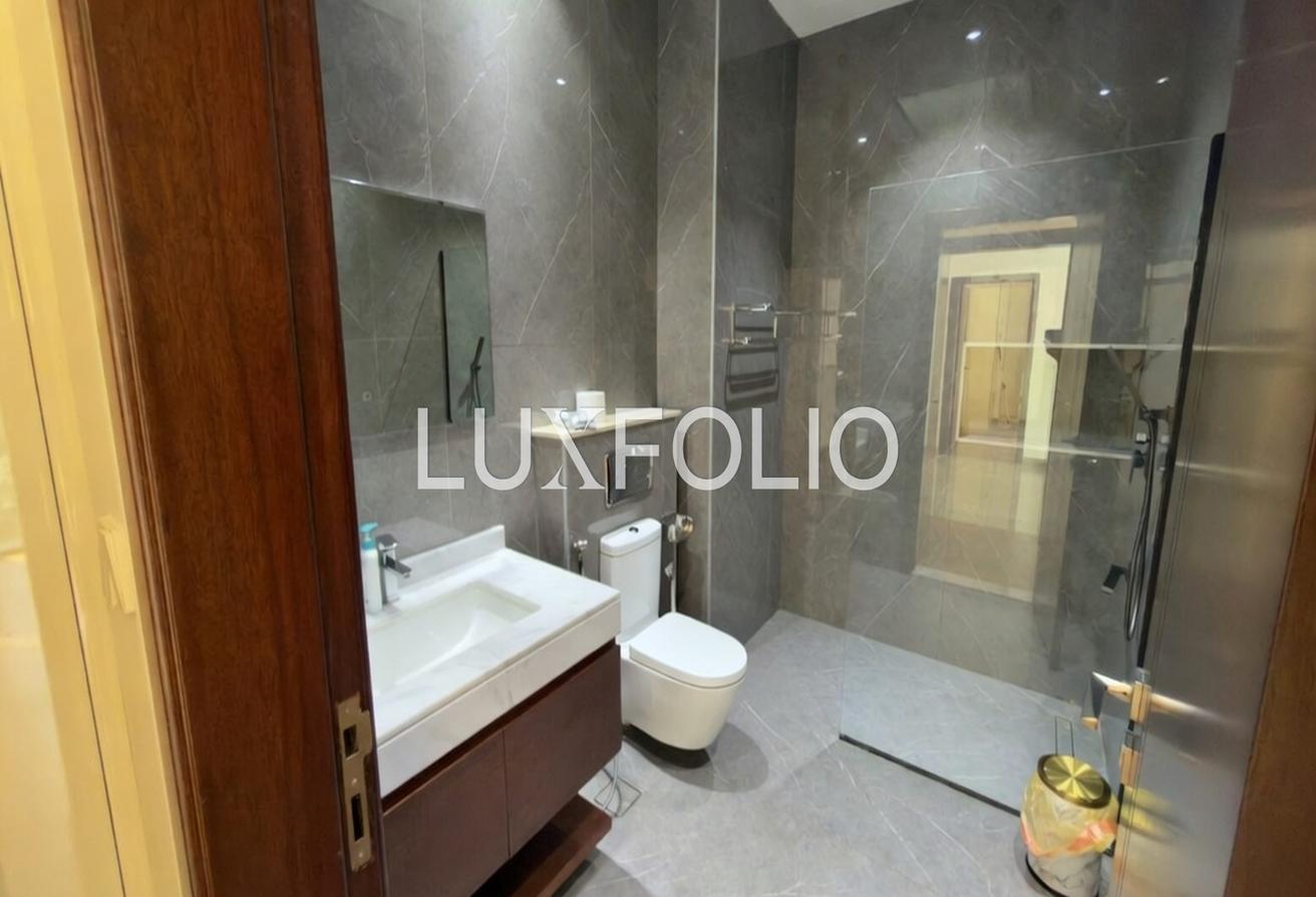 Large Layout | Vacant | Private Pool photo 14