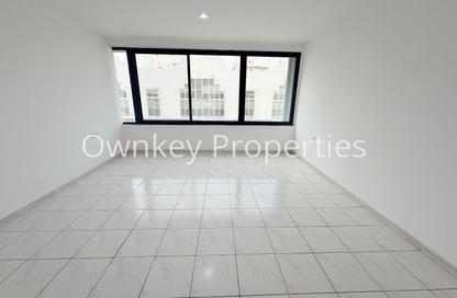 Apartment - 3 Bedrooms - 3 Bathrooms for rent in Al Khaleej Centre Area - Al Raffa - Bur Dubai - Dubai