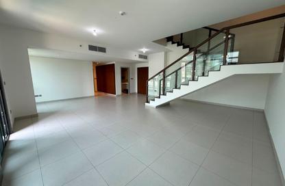 Townhouse - 3 Bedrooms - 4 Bathrooms for sale in Canal Residence - Al Reem Island - Abu Dhabi