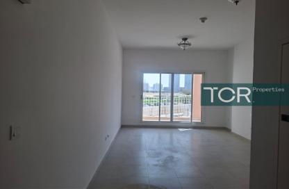 Apartment - Studio - 1 Bathroom for rent in Mazaya 5 - Queue Point - Liwan - Dubai Land - Dubai