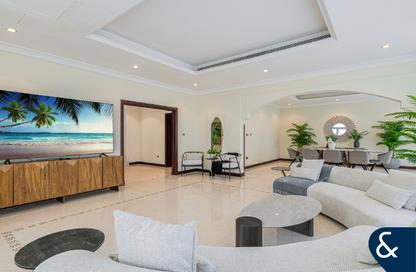 Villa - 5 Bedrooms - 6 Bathrooms for rent in Garden Homes Frond L - Garden Homes - Palm Jumeirah - Dubai Villa - 5 Bedrooms - 6 Bathrooms for rent in Garden Homes Frond L - Garden Homes - Palm Jumeirah - Dubai