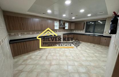 Apartment - 3 - 4 for rent in Al Khan Corniche - Al Khan - Sharjah Apartment - 3 - 4 for rent in Al Khan Corniche - Al Khan - Sharjah