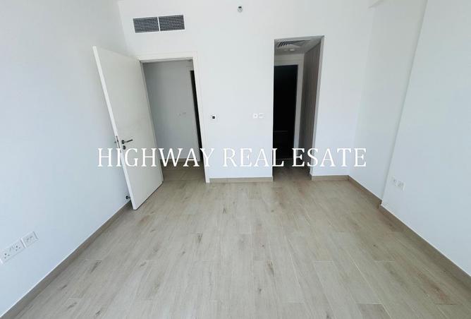 128354363 - Property Image 3