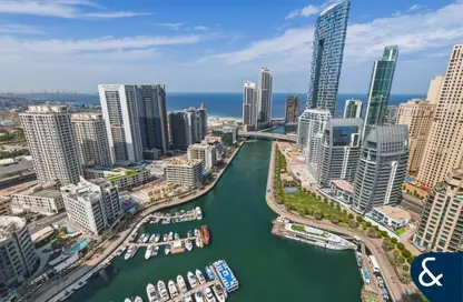 Apartment - 3 Bedrooms - 3 Bathrooms for sale in Stella Maris - Dubai Marina - Dubai