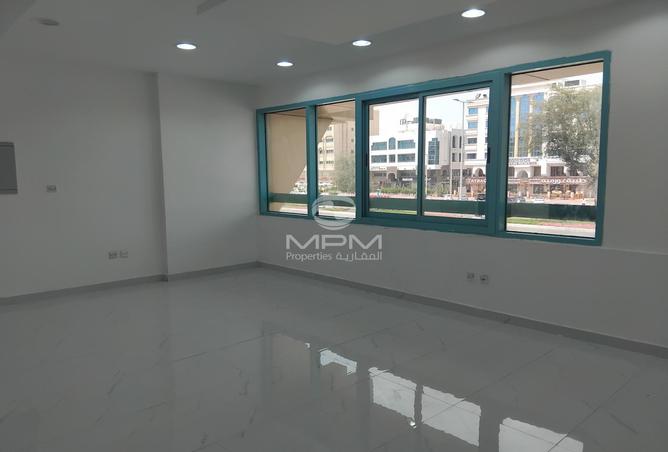 76186396 - Property Image 3