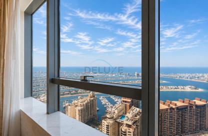 Apartment - Studio - 1 Bathroom for rent in The Palm Tower - Palm Jumeirah - Dubai
