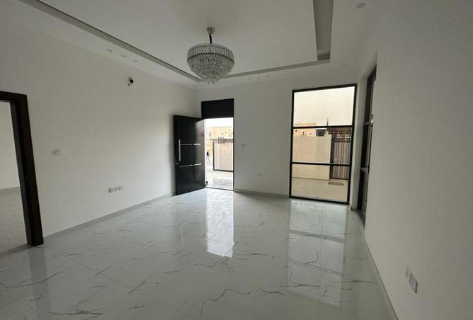 104708332 - Property Image 3