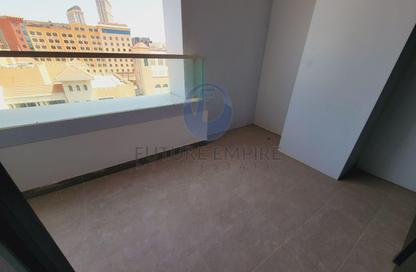 Apartment - 3 Bedrooms - 5 Bathrooms for rent in Health care City - Dubai Healthcare City - Bur Dubai - Dubai