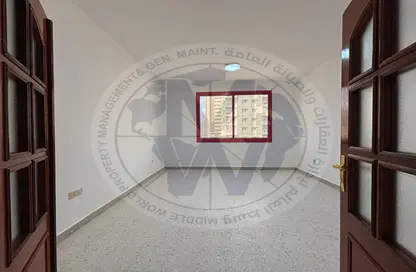 شقة - 2 غرف نوم - 2 حمامات للايجار في شارع حمدان - أبوظبي