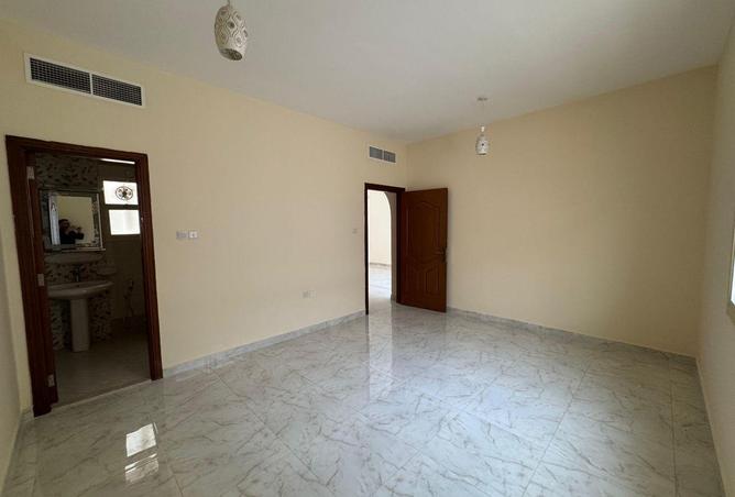 113718928 - Property Image 2