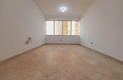 Apartment - 2 Bedrooms - 2 Bathrooms for rent in Hamdan Street - Abu Dhabi