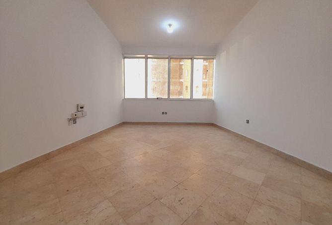 84087313 - Property Main Image