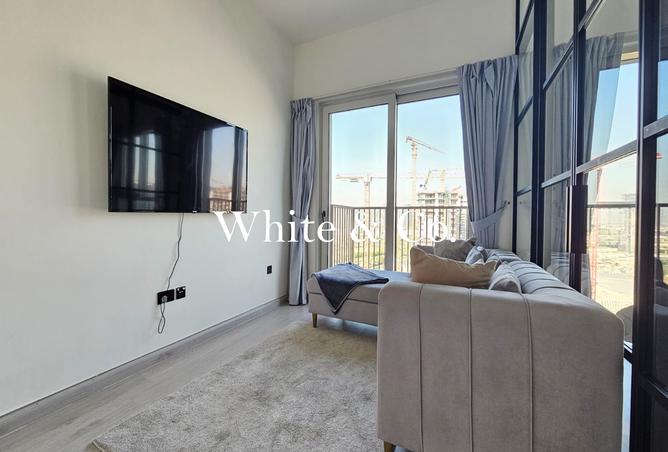 Furnished | Vacant Now | Flexible Cheques photo 2