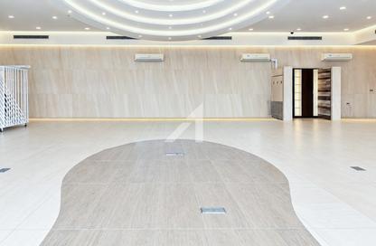 Shop - Studio - 1 for rent in Deira Business Centre - Al Khabaisi - Deira - Dubai