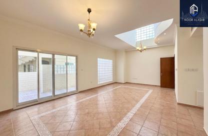 Villa - 3 - 5 for rent in Mirdif Villas - Mirdif - Dubai