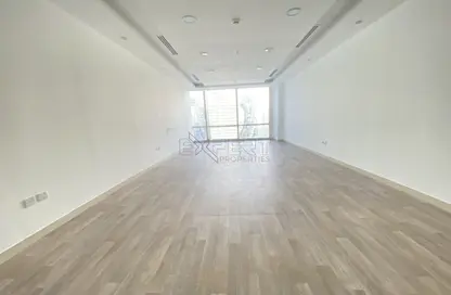 Office Space - Studio - 1 Bathroom for rent in Tamani Art Tower - Business Bay - Dubai