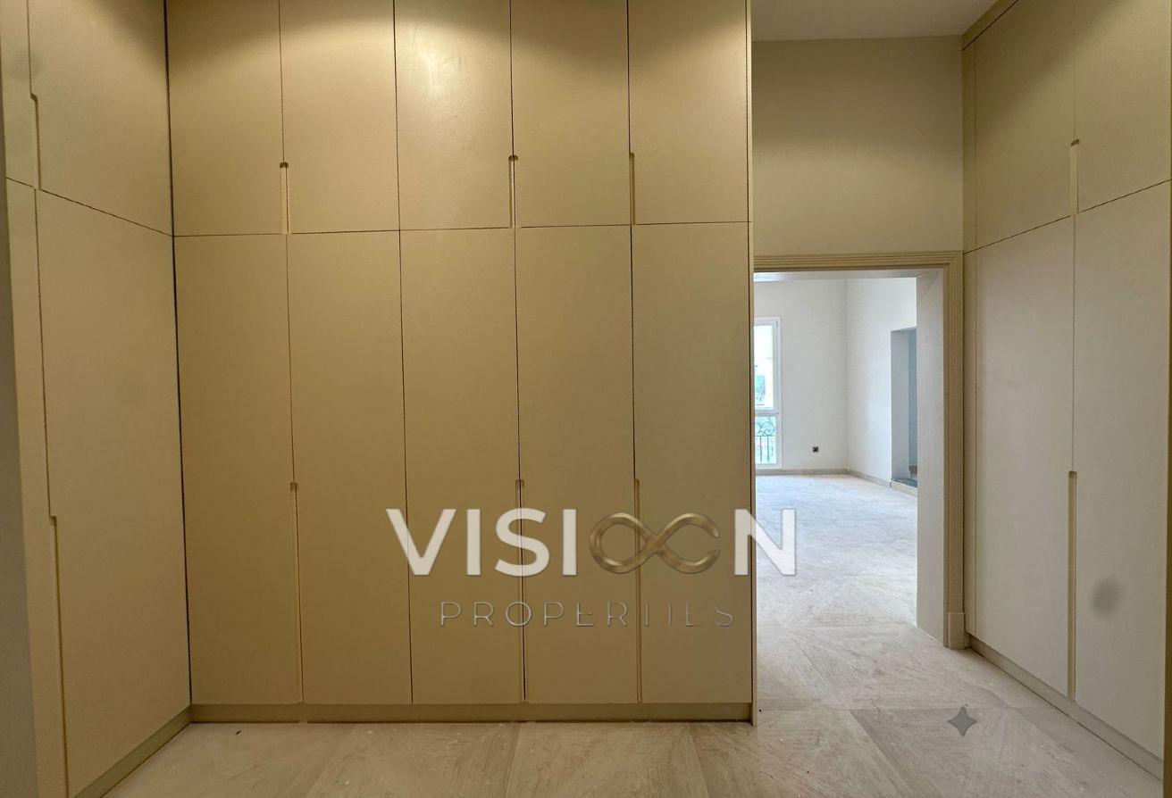 6BR villa - brand new - prime location photo 16