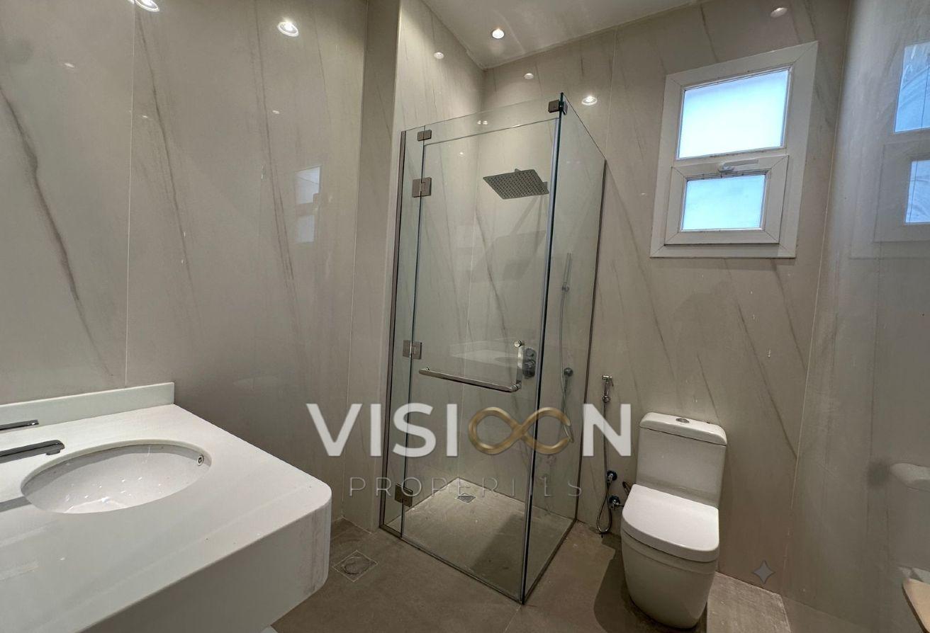 6BR villa - brand new - prime location photo 22