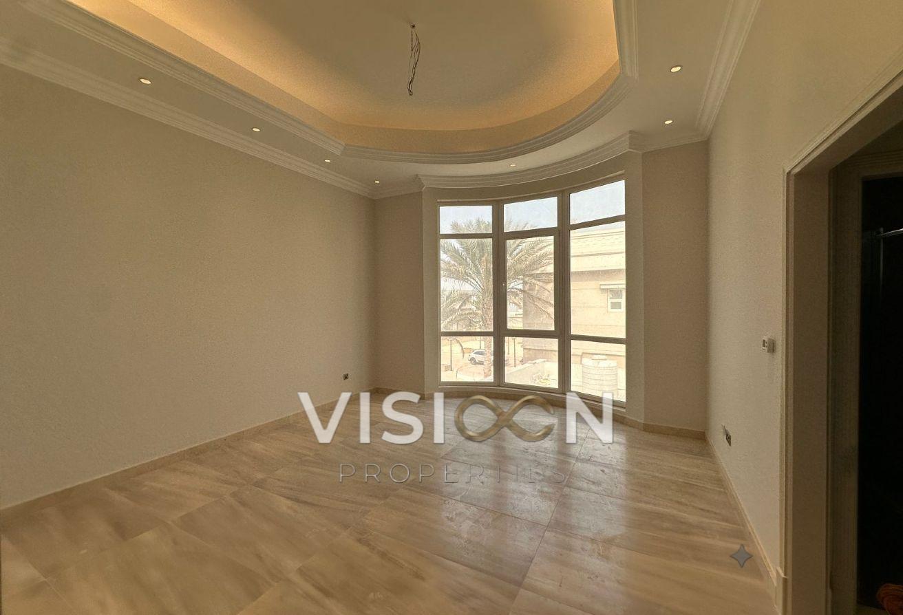 6BR villa - brand new - prime location photo 8