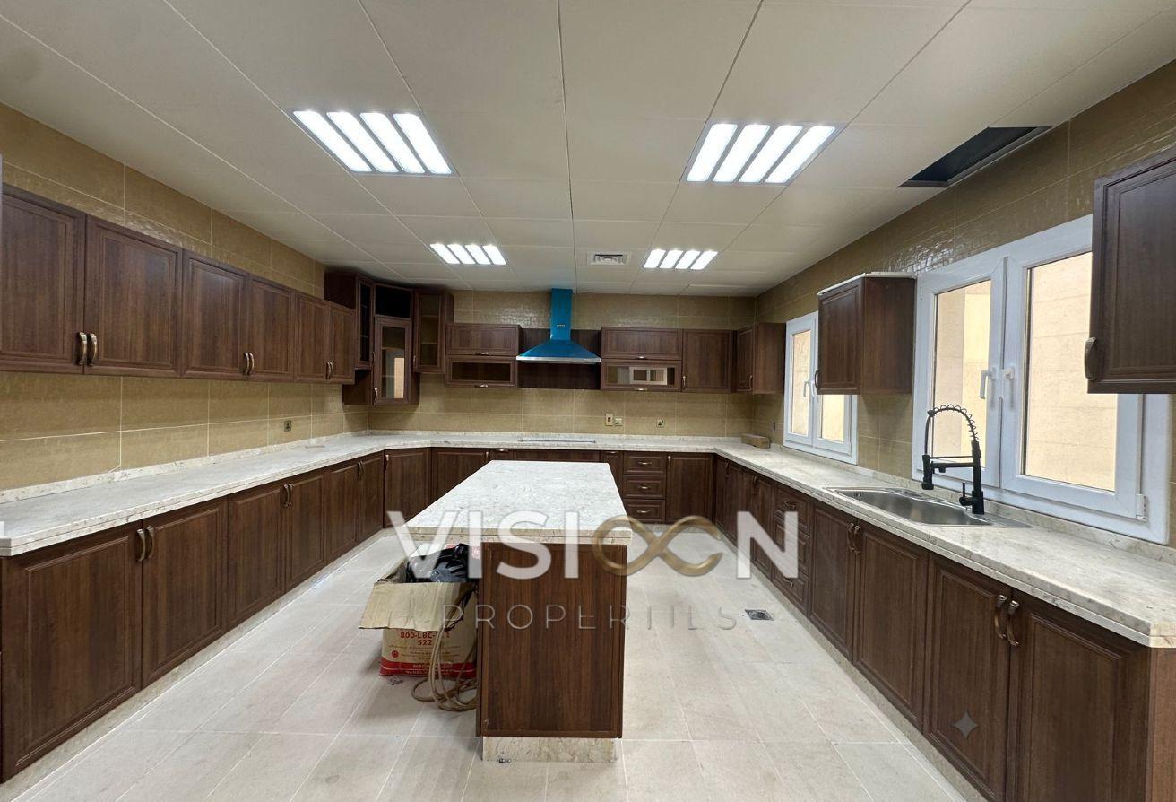 6BR villa - brand new - prime location photo 20