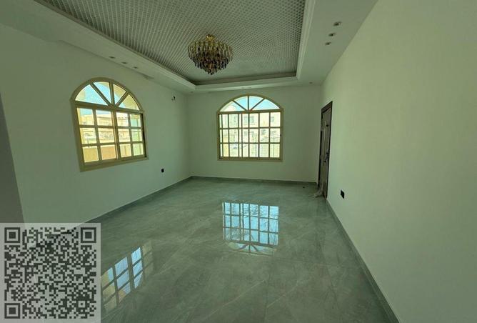 57386798 - Property Image 2