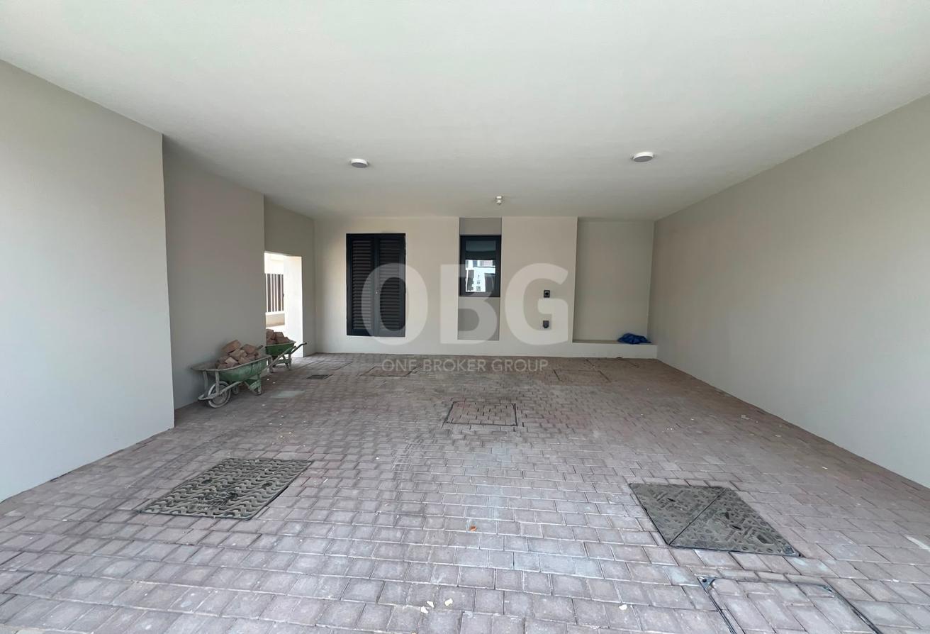 Single Row | Corner Unit | Easy Access To Entrance photo 22