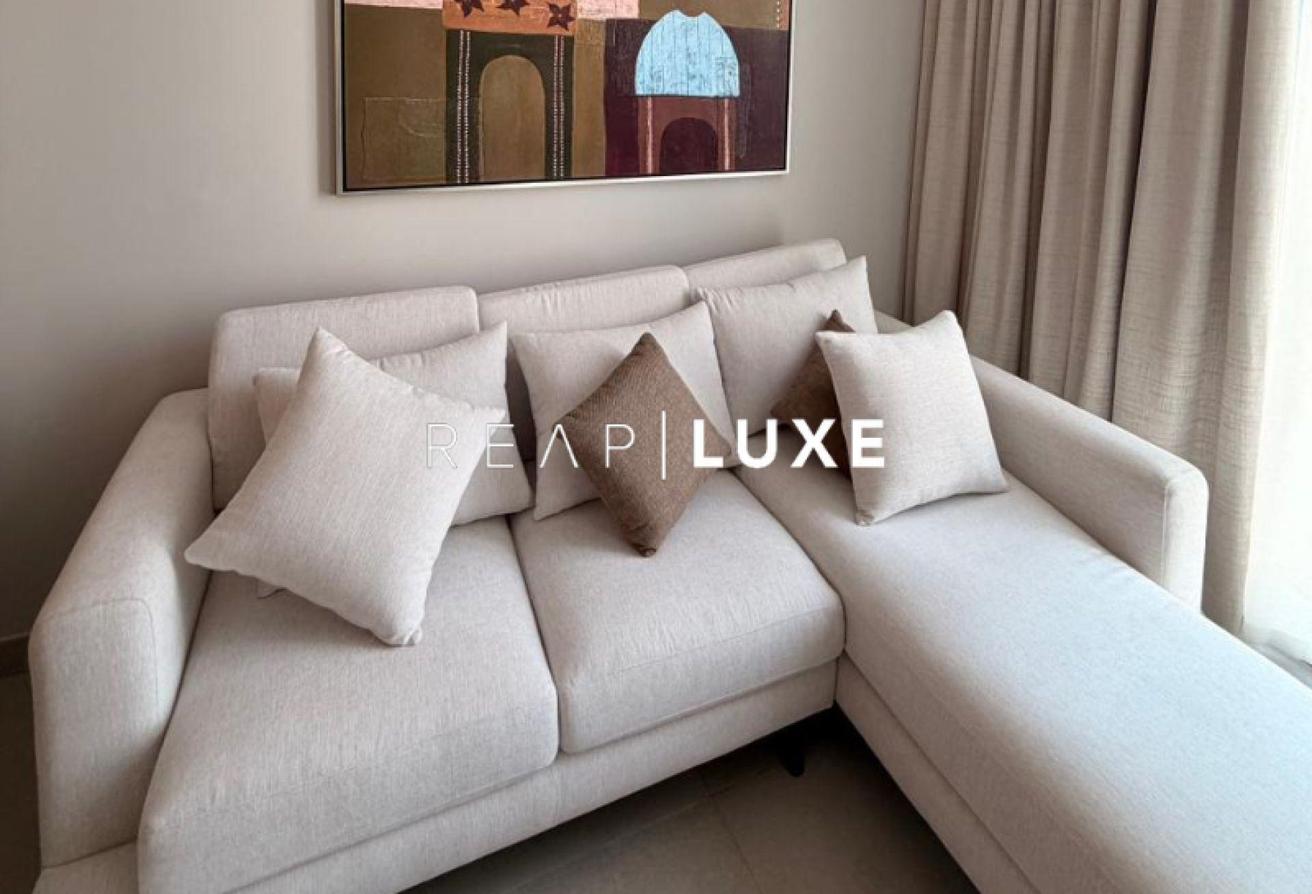 1BR | Premium Pool Unit | Marina Skyline View photo 3