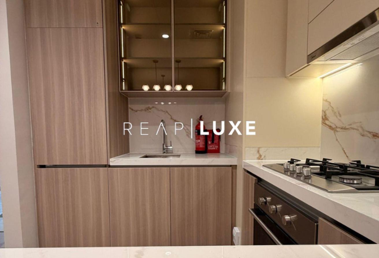 1BR | Premium Pool Unit | Marina Skyline View photo 9
