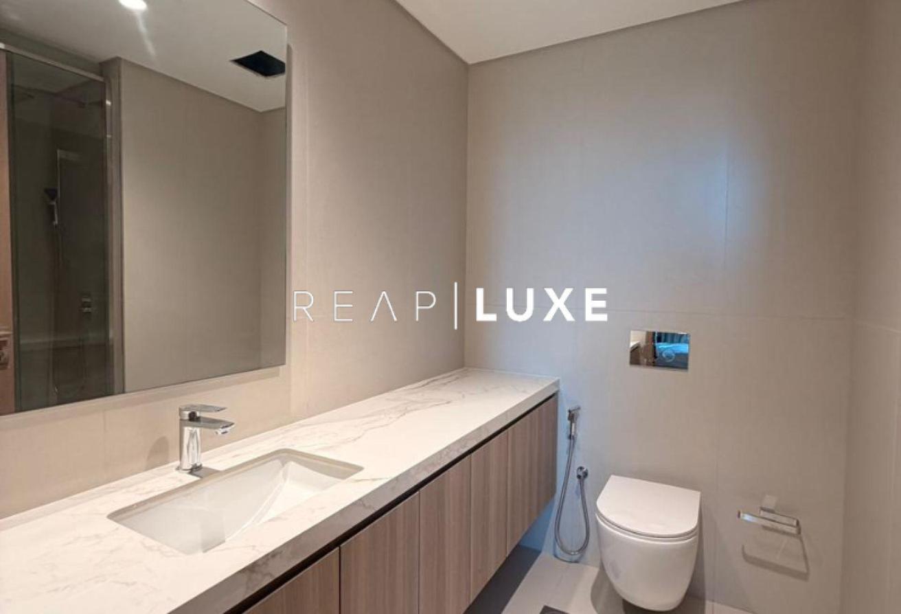 1BR | Premium Pool Unit | Marina Skyline View photo 12