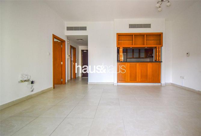 Large Layout | Spacious | Bright Apartment